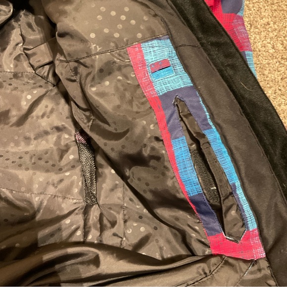 ROXY Snowboard/Ski Jacket w/ removable hood, size XS, EUC - Picture 11 of 11